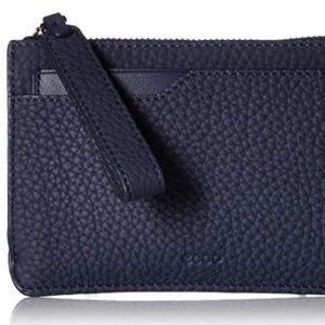 ECCO Jilin Zipped Wallet Wristlet